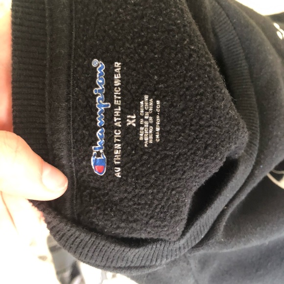 Champion crewneck - Picture 3 of 3